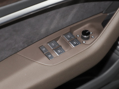 2022款 55 TFSI quattro S-line 志远型流晶套装