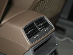 2022款 55 TFSI quattro S-line 志远型流晶套装