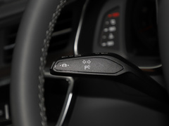 2022款 55 TFSI quattro S-line 志远型流晶套装