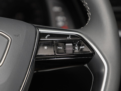 2022款 55 TFSI quattro S-line 志远型流晶套装