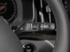 2022款 2.0T DCT两驱智联旗畅版 五座