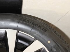 2021款 1.5T CVT 48V尊贵型