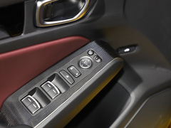 2022款 240TURBO CVT尊享版