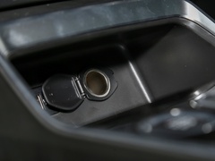 2022款 401km 悦享版
