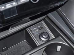 2022款 2.0T 四驱领航版