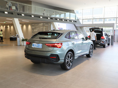 2022款 40 TFSI 时尚型 