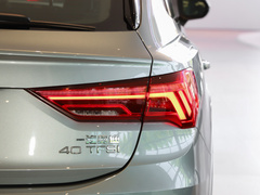 2022款 40 TFSI 时尚型 