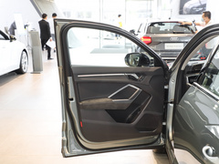 2022款 40 TFSI 时尚型 