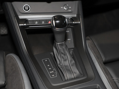 2022款 40 TFSI 时尚型 