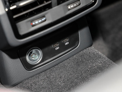 2022款 40 TFSI RS 套件燃速型 