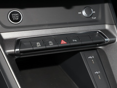 2022款 40 TFSI RS 套件燃速型 
