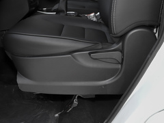 2021款 1.5L 客车旅行狮 6座