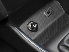 2021款 1.5L 客车旅行狮 7座