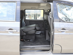2021款 1.5L 客车旅行狮 7座