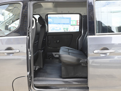 2021款 1.5L 客车旅行狮 7座