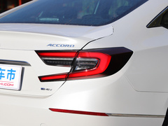 2022款 锐・混动 2.0L 锐领版