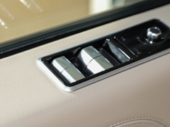 2022款 3.0 L6 400PS 传世加长经典版