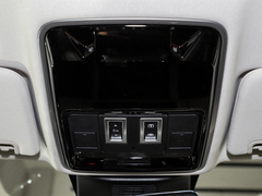 2022款 3.0 L6 400PS 传世加长经典版