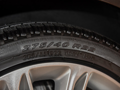 2022款 3.0 L6 400PS 尊崇创世加长版