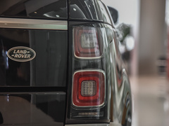 2022款 3.0 L6 400PS 尊崇创世加长版