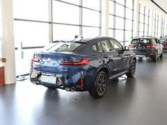 2022款 xDrive 25i M运动套装