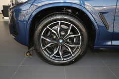 2022款 xDrive 25i M运动套装