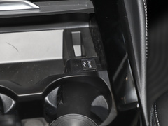 2022款 xDrive 25i M运动套装