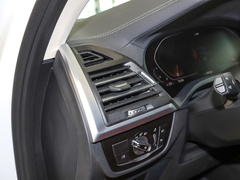 2022款 xDrive 30i M运动套装