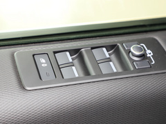 2023款 360PS R-Dynamic SE