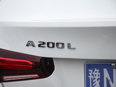 2022款 A 200 L 运动轿车时尚型