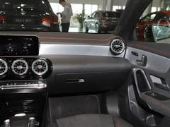 2022款 CLA 200 4MATIC 