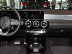 2022款 CLA 200 4MATIC 