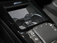 2022款 CLA 200 4MATIC 