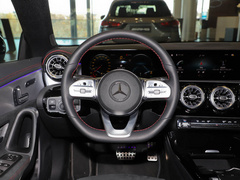 2022款 CLA 200 4MATIC 