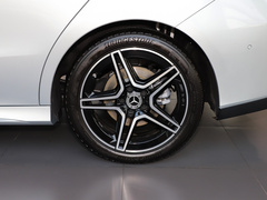 2022款 CLA 200 4MATIC 