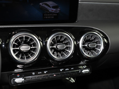 2022款 CLA 200 猎跑车