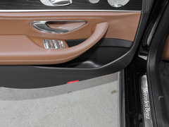 2022款 E 300 L 运动豪华型