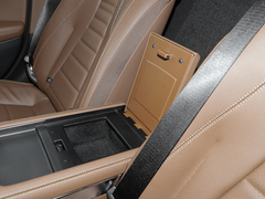 2022款 E 300 L 运动豪华型