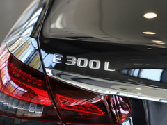 2022款 E 300 L 豪华型