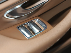 2022款 E 300 L 豪华型