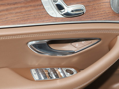 2022款 E 300 L 豪华型