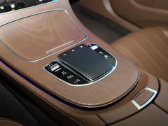 2022款 E 300 L 豪华型