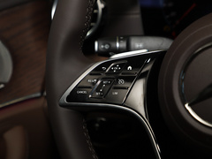 2022款 E 300 L 豪华型