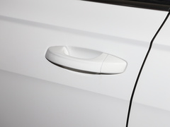 2022款 1.5L 自动舒适版