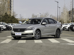2022款 1.5L 自动舒适版