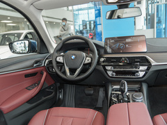 2022款 改款 530Li 领先型 M运动套装