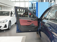 2022款 改款 530Li 领先型 M运动套装