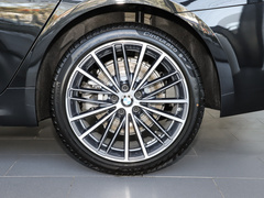 2022款 改款 530Li 领先型 M运动套装