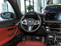 2022款 改款 530Li 领先型 M运动套装