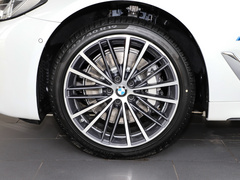 2022款 改款 530Li xDrive M运动套装